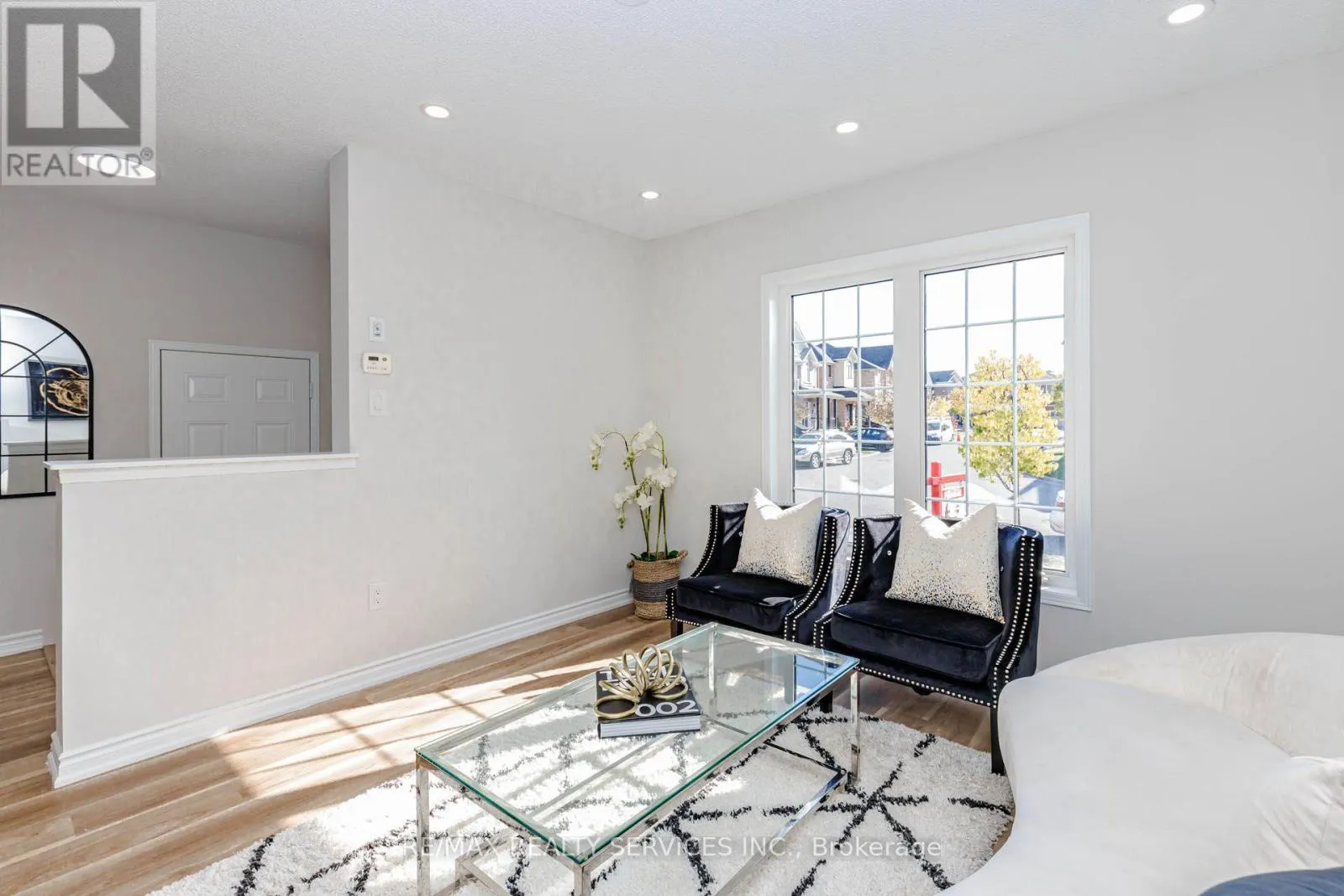 37 SKELTON CRESCENT