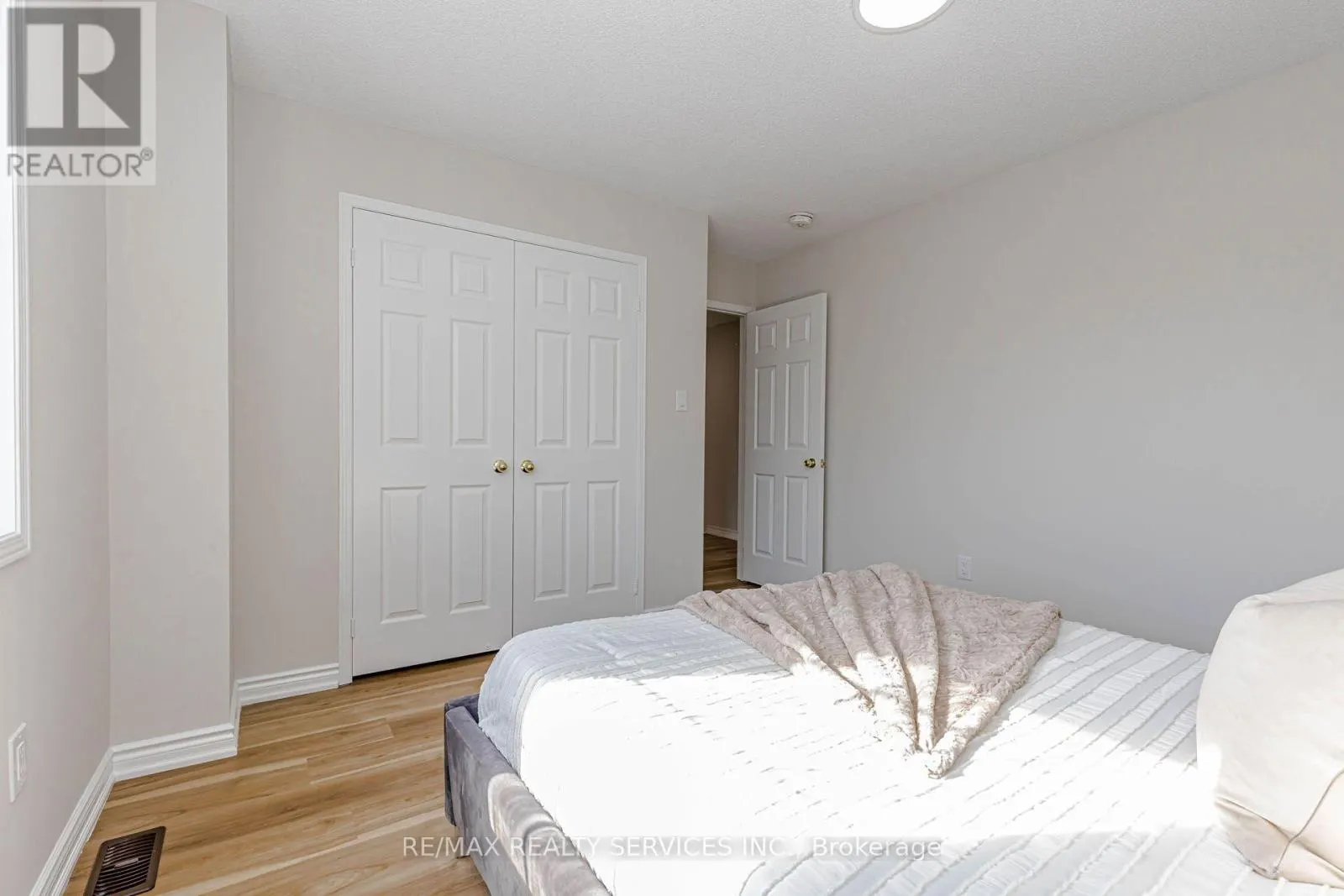 37 SKELTON CRESCENT