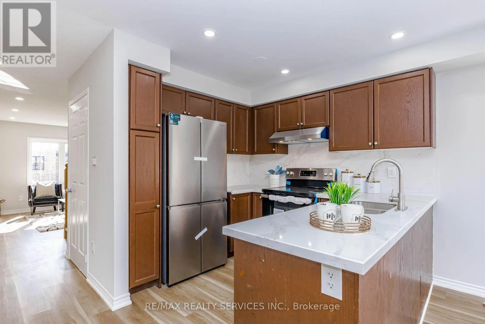 37 SKELTON CRESCENT