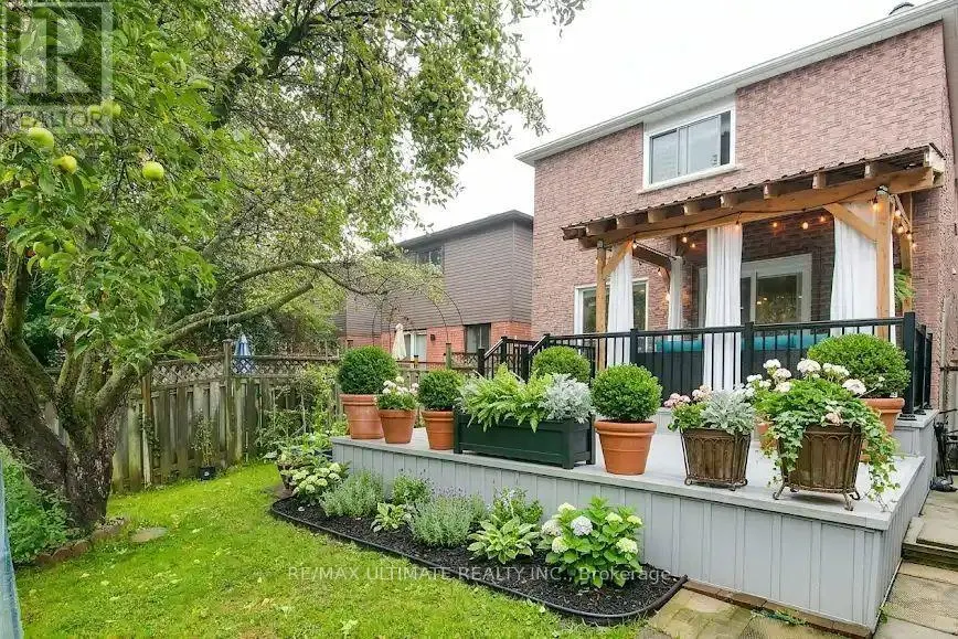 73 CLUETT DRIVE