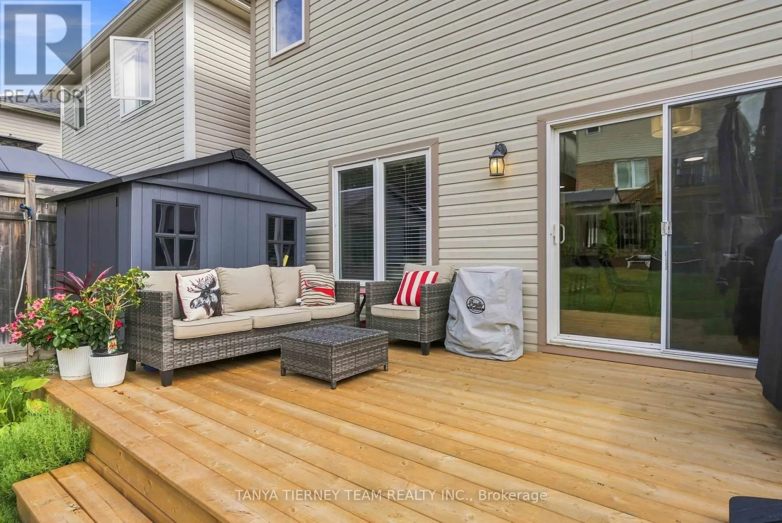 828 TAGGART CRESCENT
