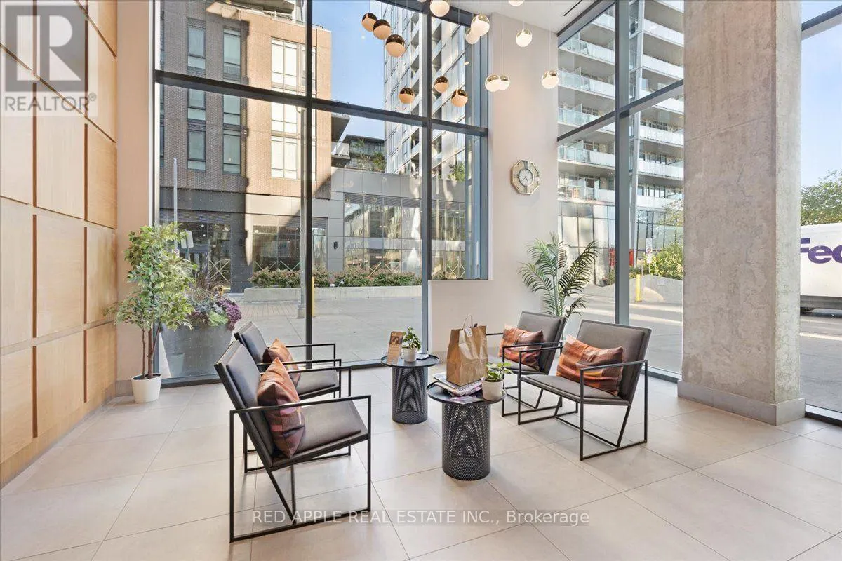 207 - 30 BASEBALL PLACE