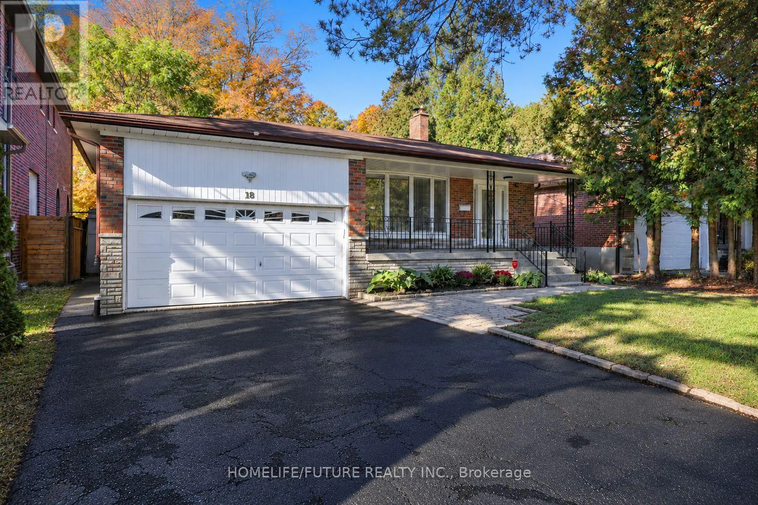 18 IVAN ROAD