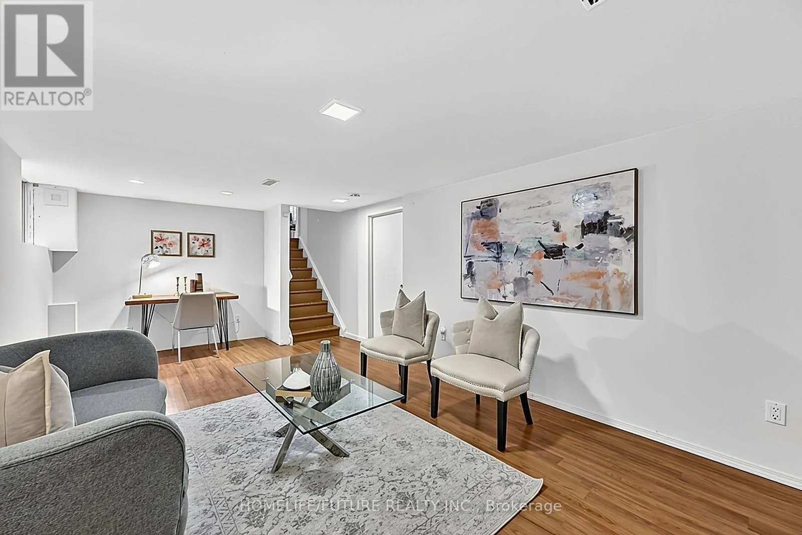18 IVAN ROAD