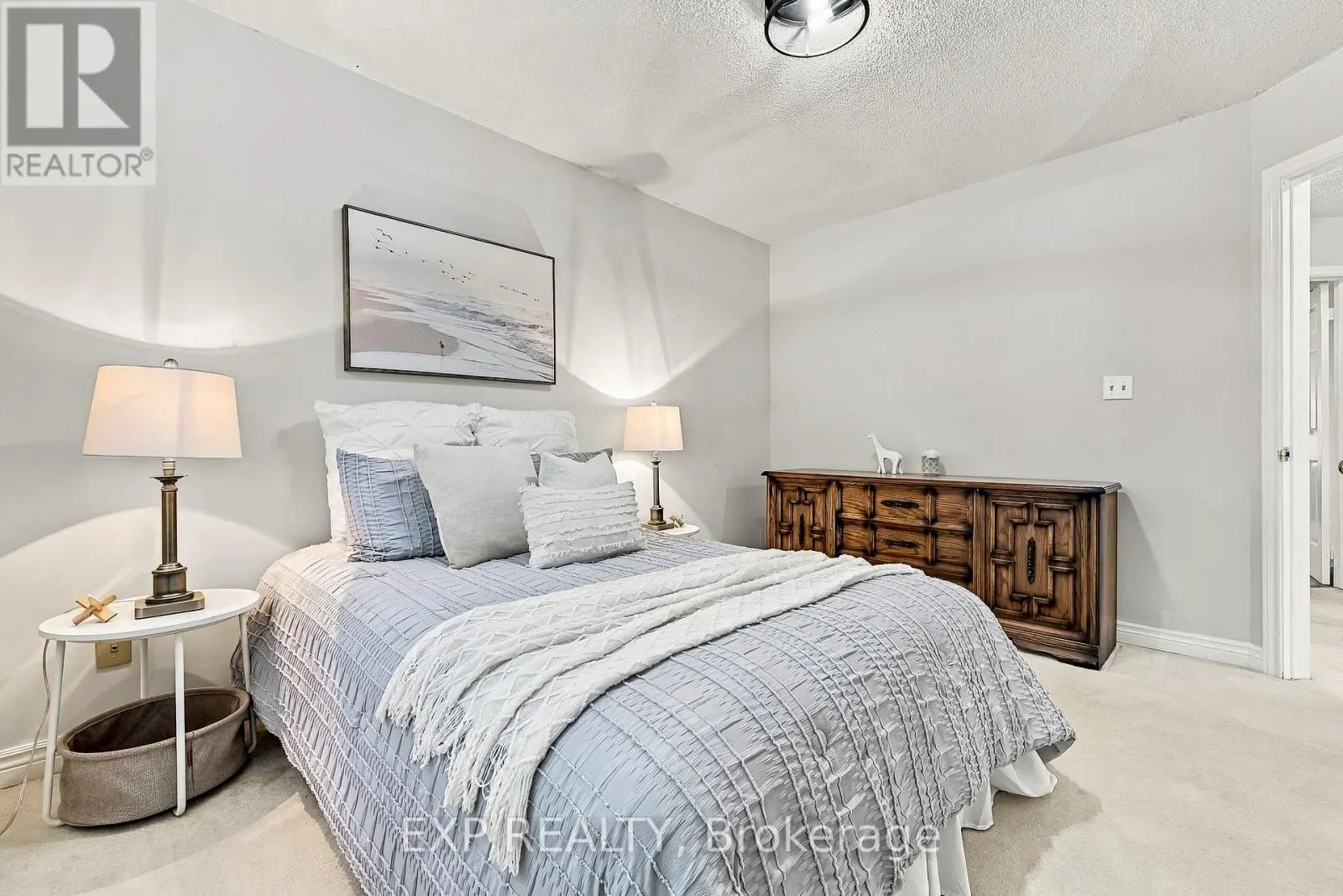 40 ORCHARD PARK DRIVE