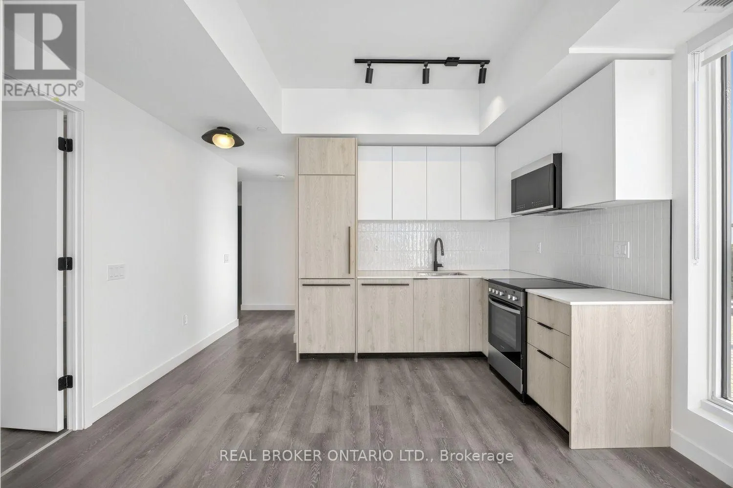 827 - 1625 MILITARY TRAIL