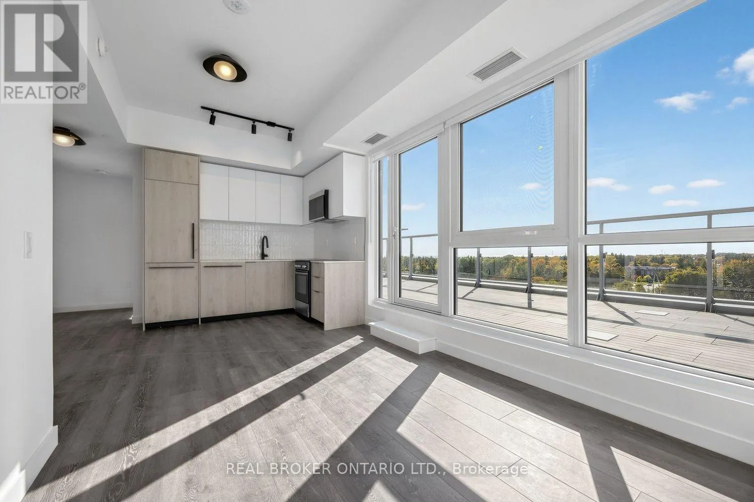 827 - 1625 MILITARY TRAIL