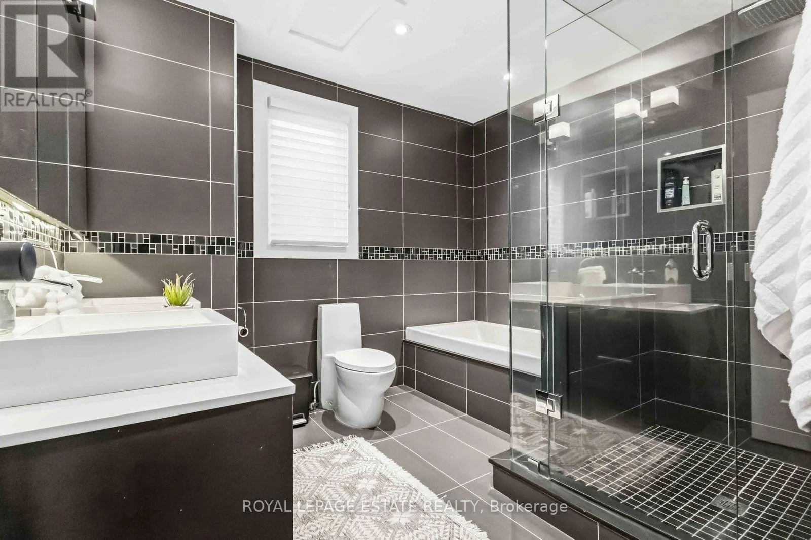 81 COURCELETTE ROAD