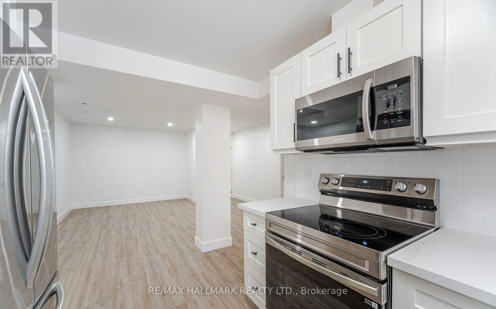 283 PORTER - LOWER LEVEL STREET