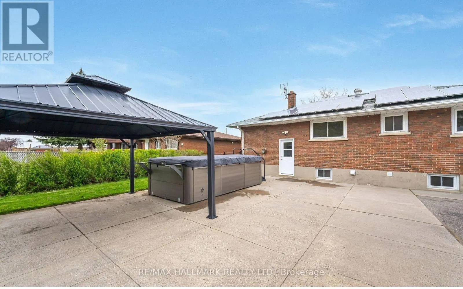 283 PORTER - LOWER LEVEL STREET