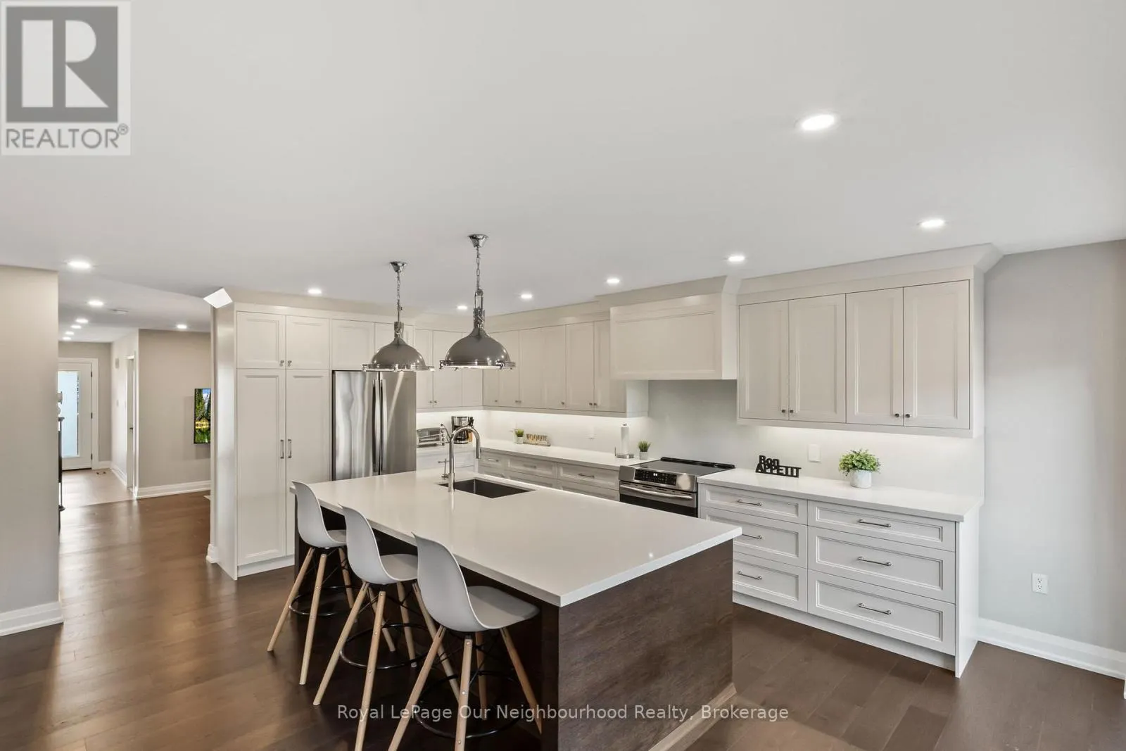 16 BETTINA PLACE