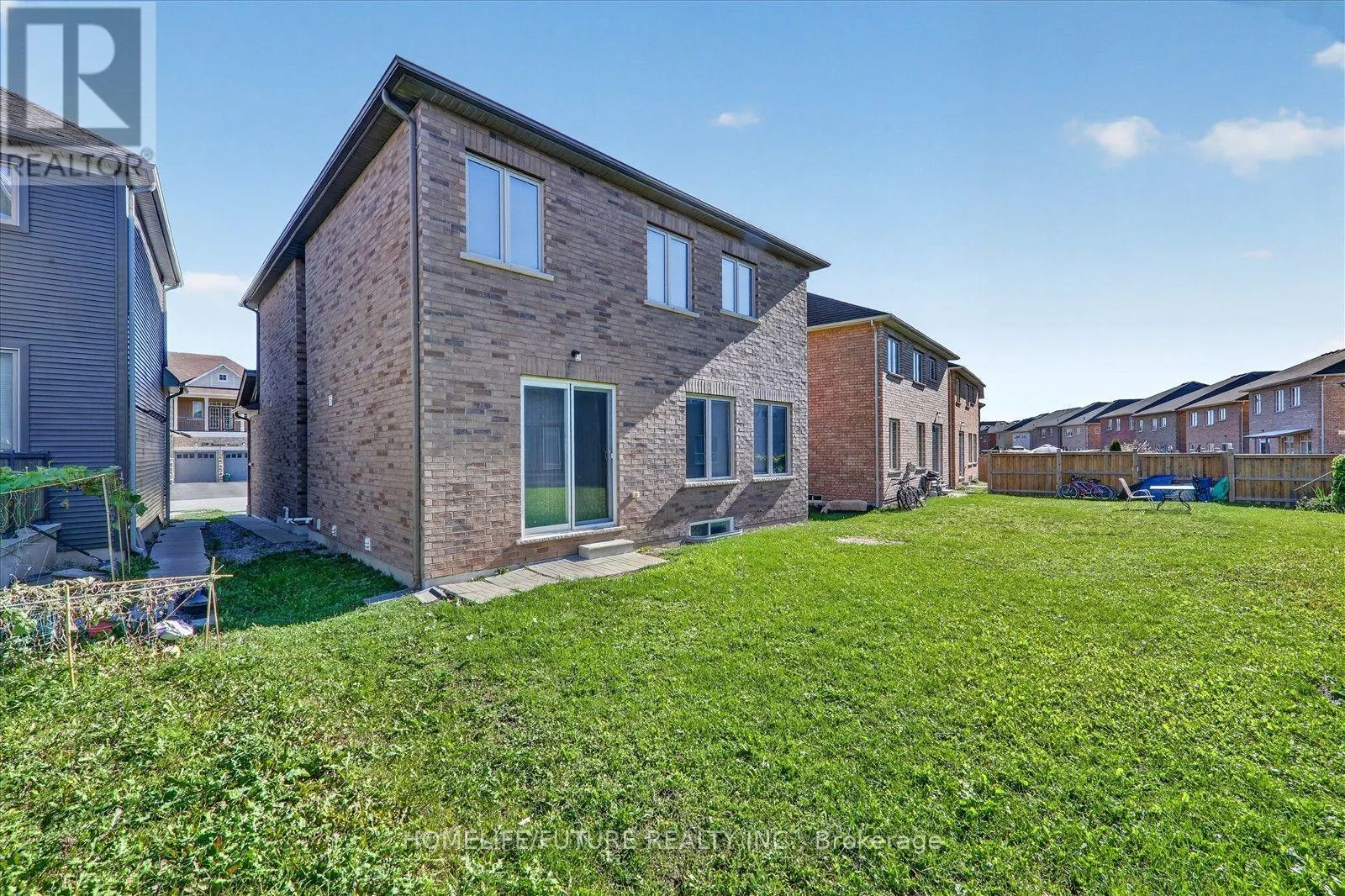 2548 BANDSMAN CRESCENT