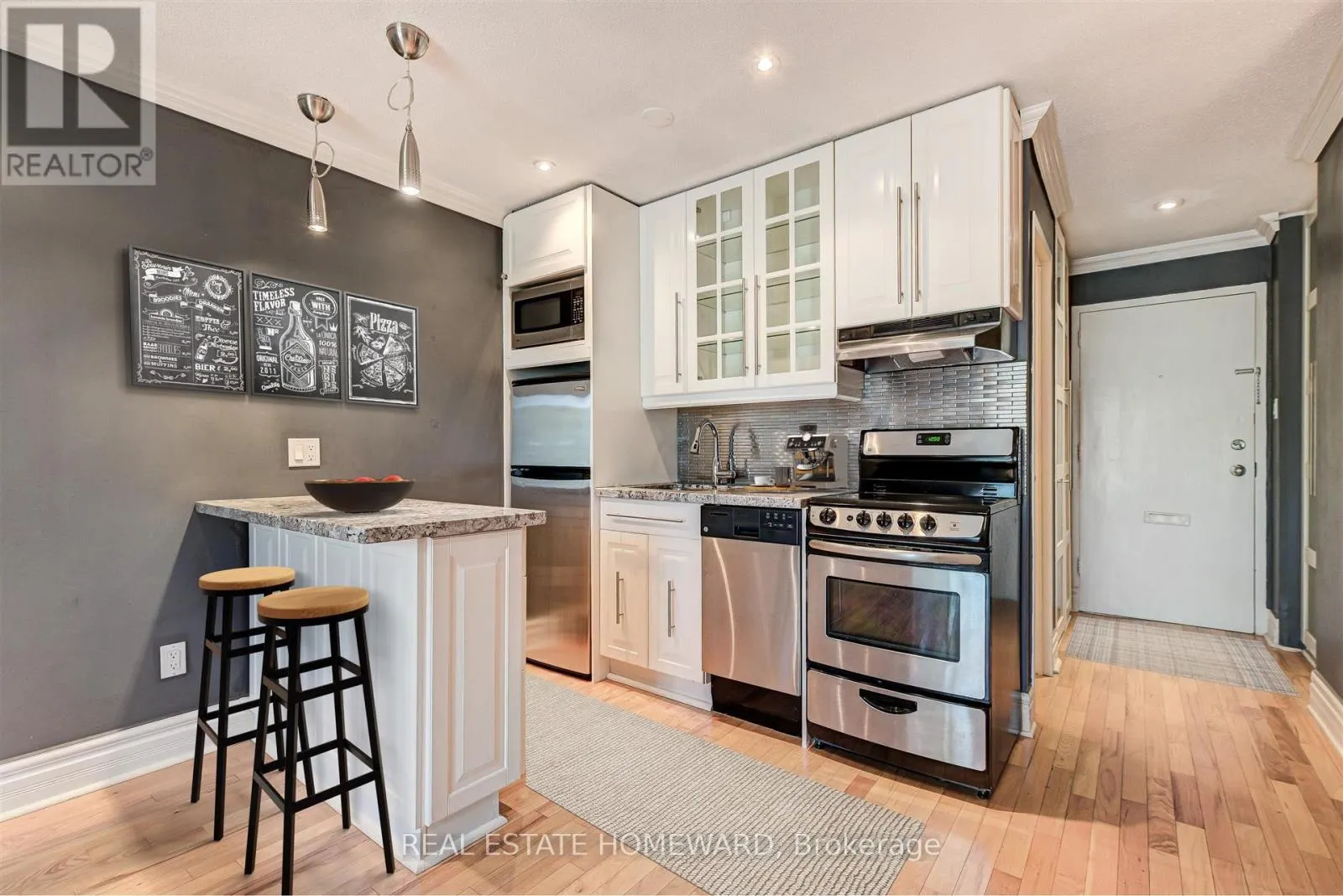 322 - 123 WOODBINE AVENUE