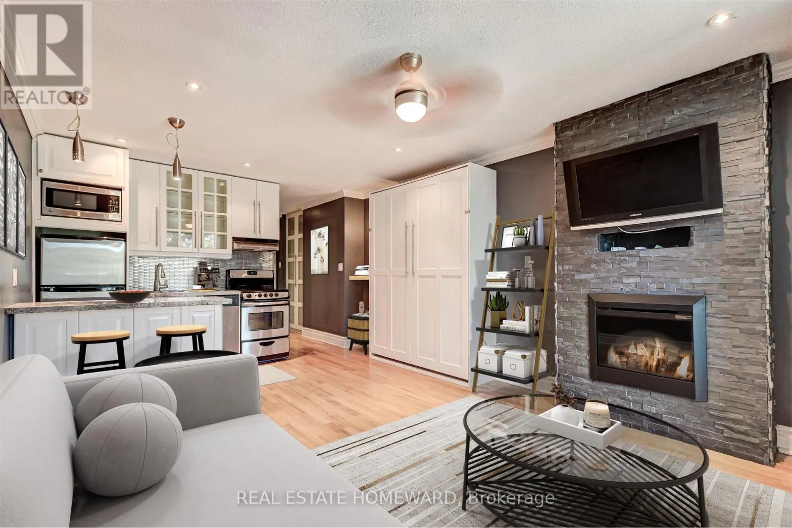 322 - 123 WOODBINE AVENUE