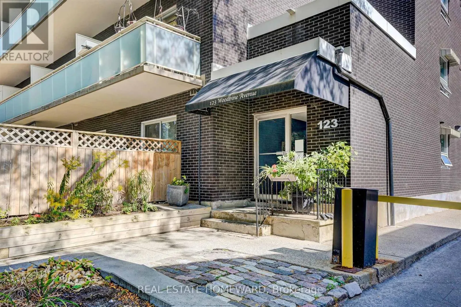 322 - 123 WOODBINE AVENUE