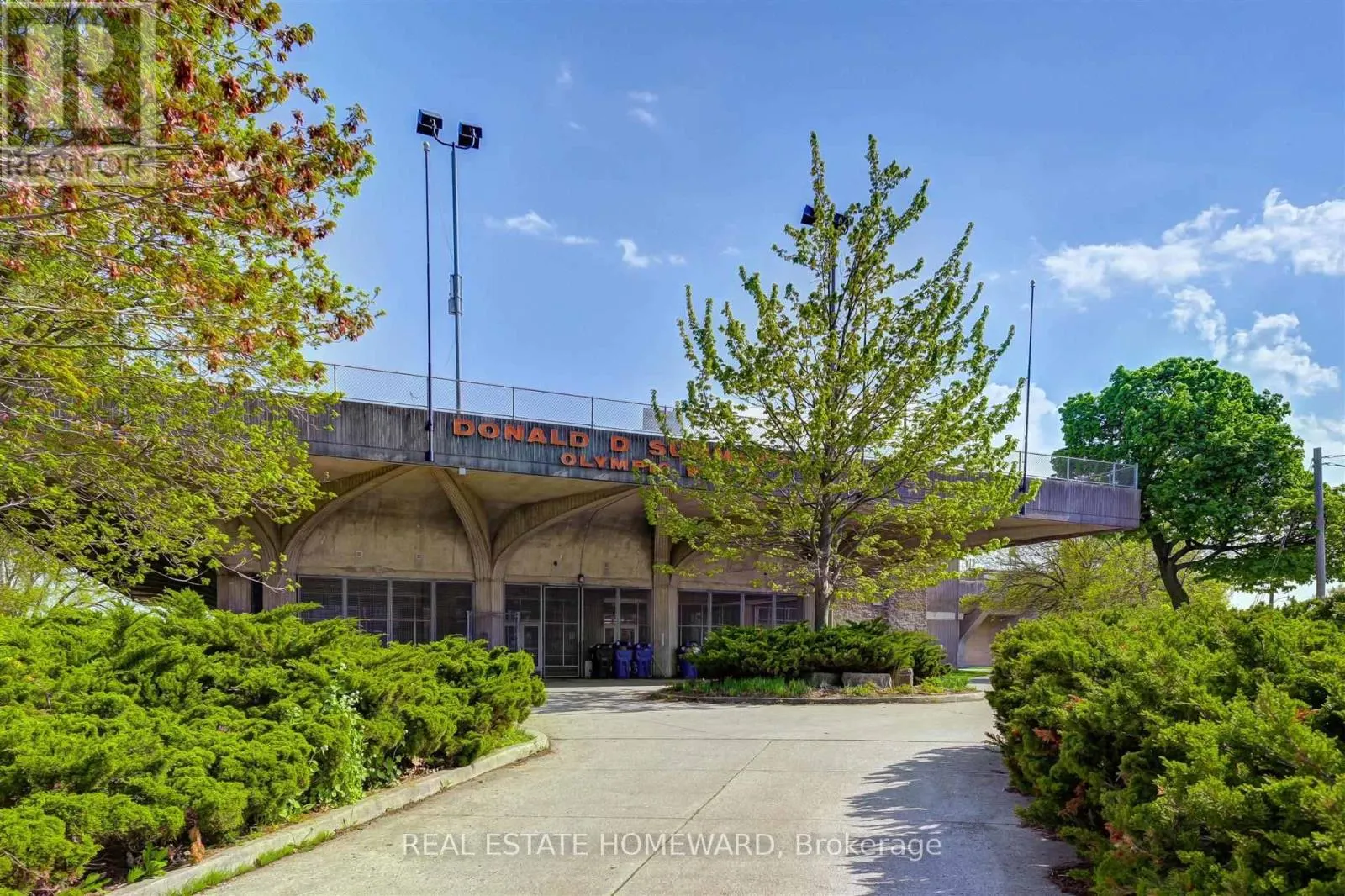 322 - 123 WOODBINE AVENUE