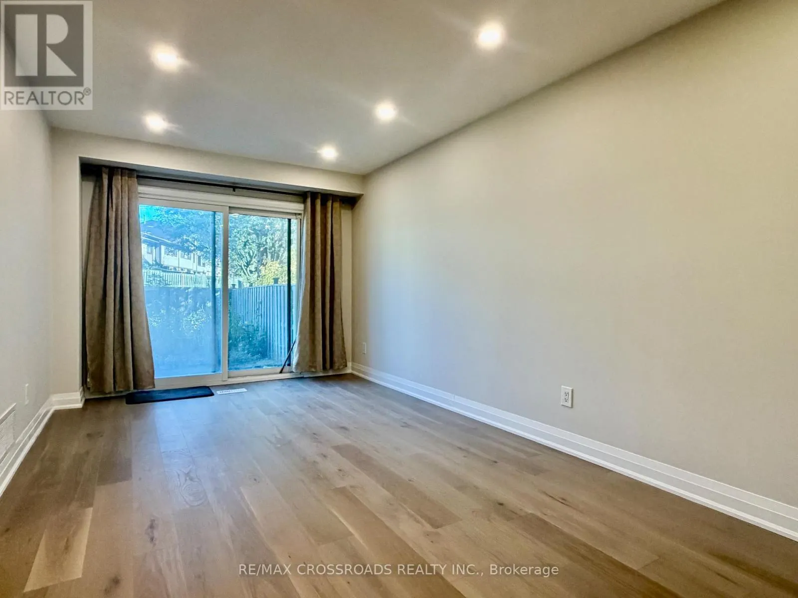 33 - 24 FUNDY BAY BOULEVARD