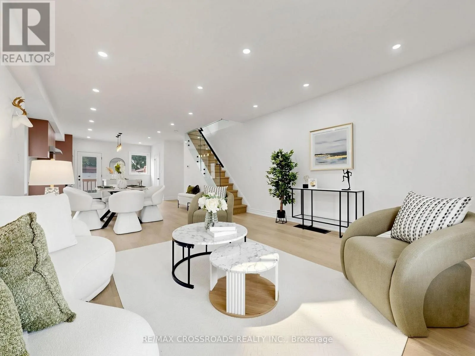 548 GLEBEHOLME BOULEVARD