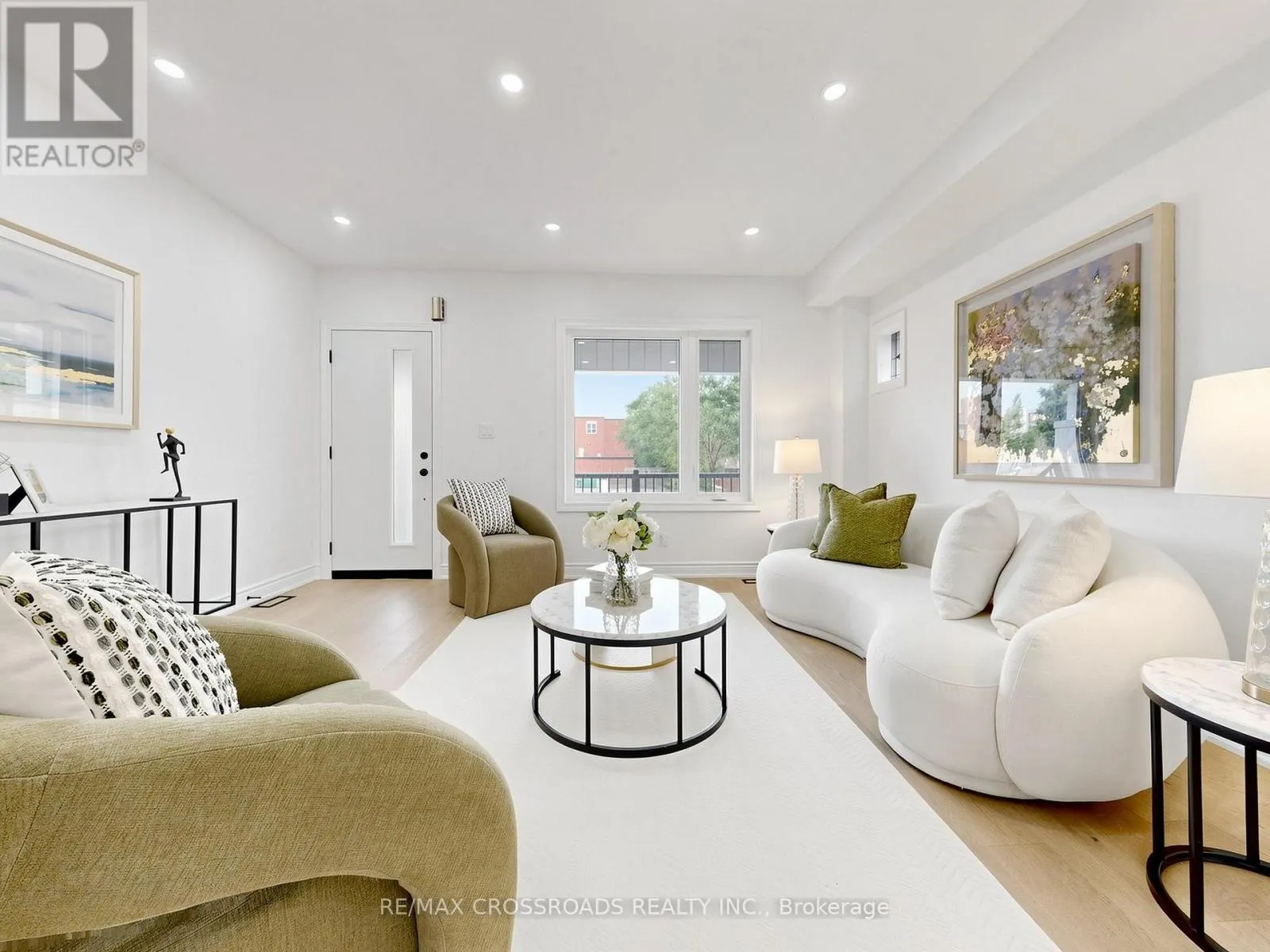 548 GLEBEHOLME BOULEVARD