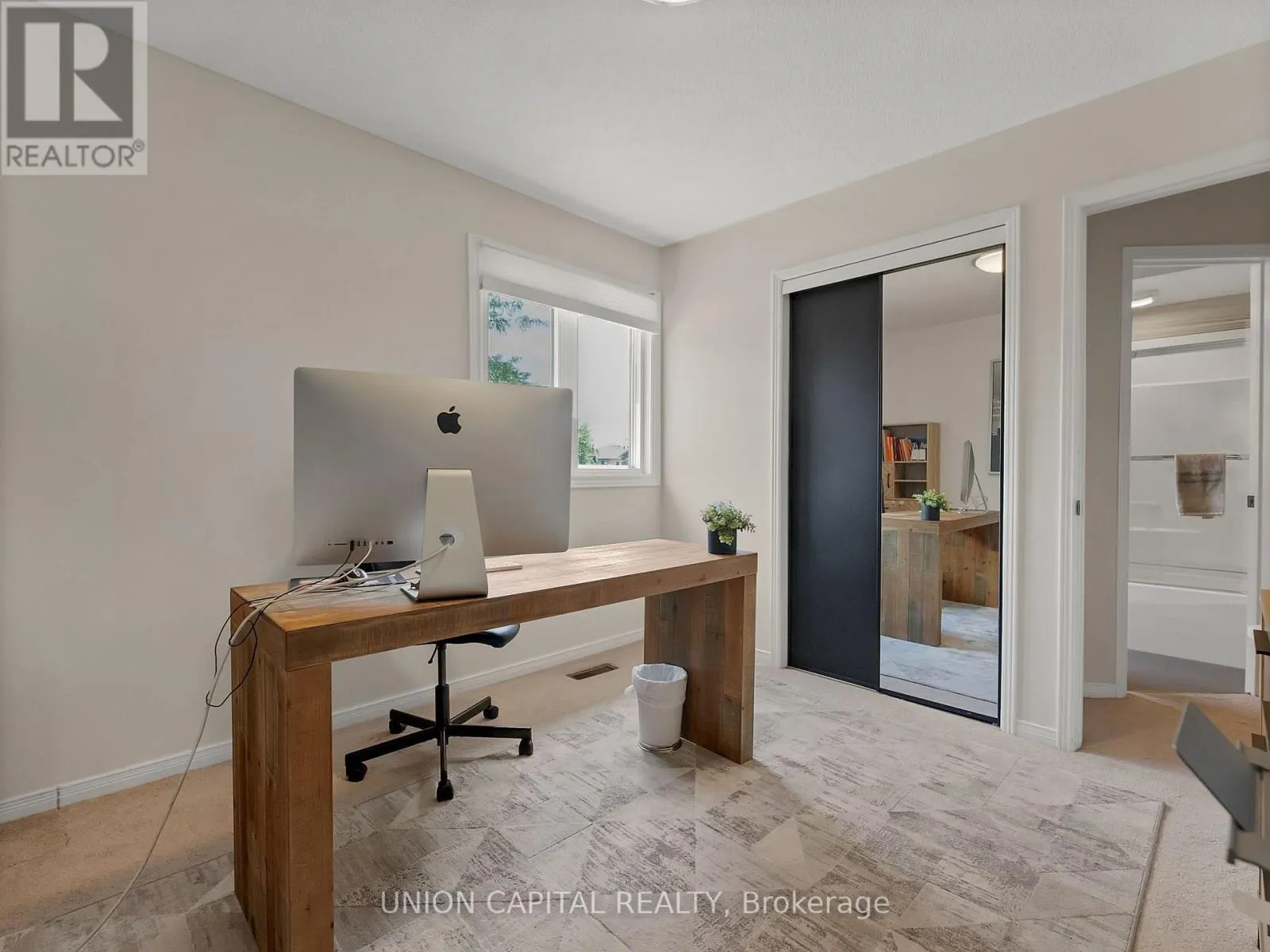 772 PEBBLE COURT