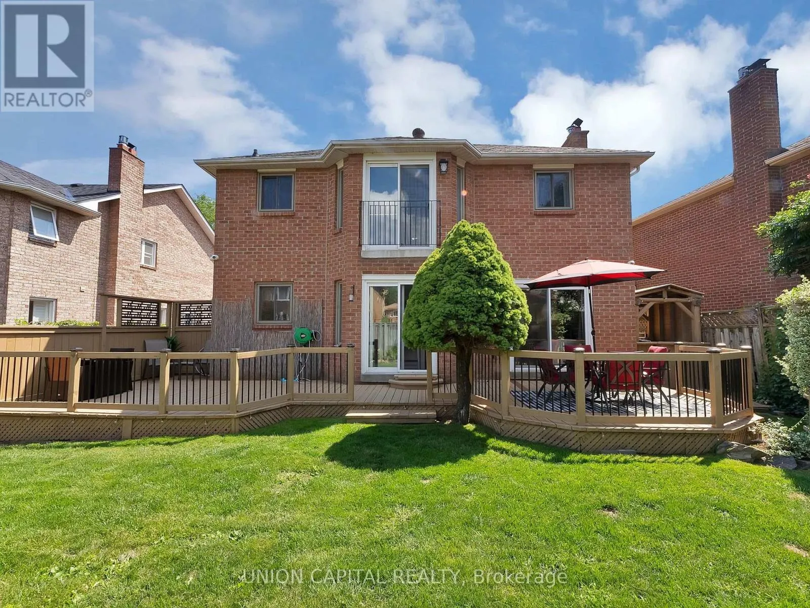 772 PEBBLE COURT