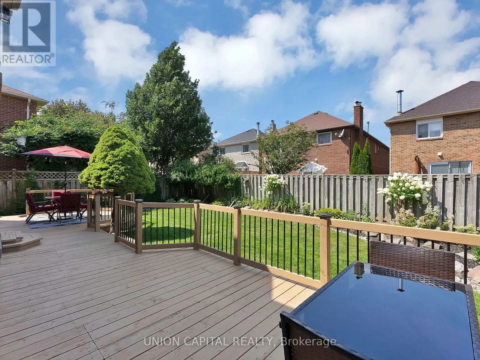 772 PEBBLE COURT