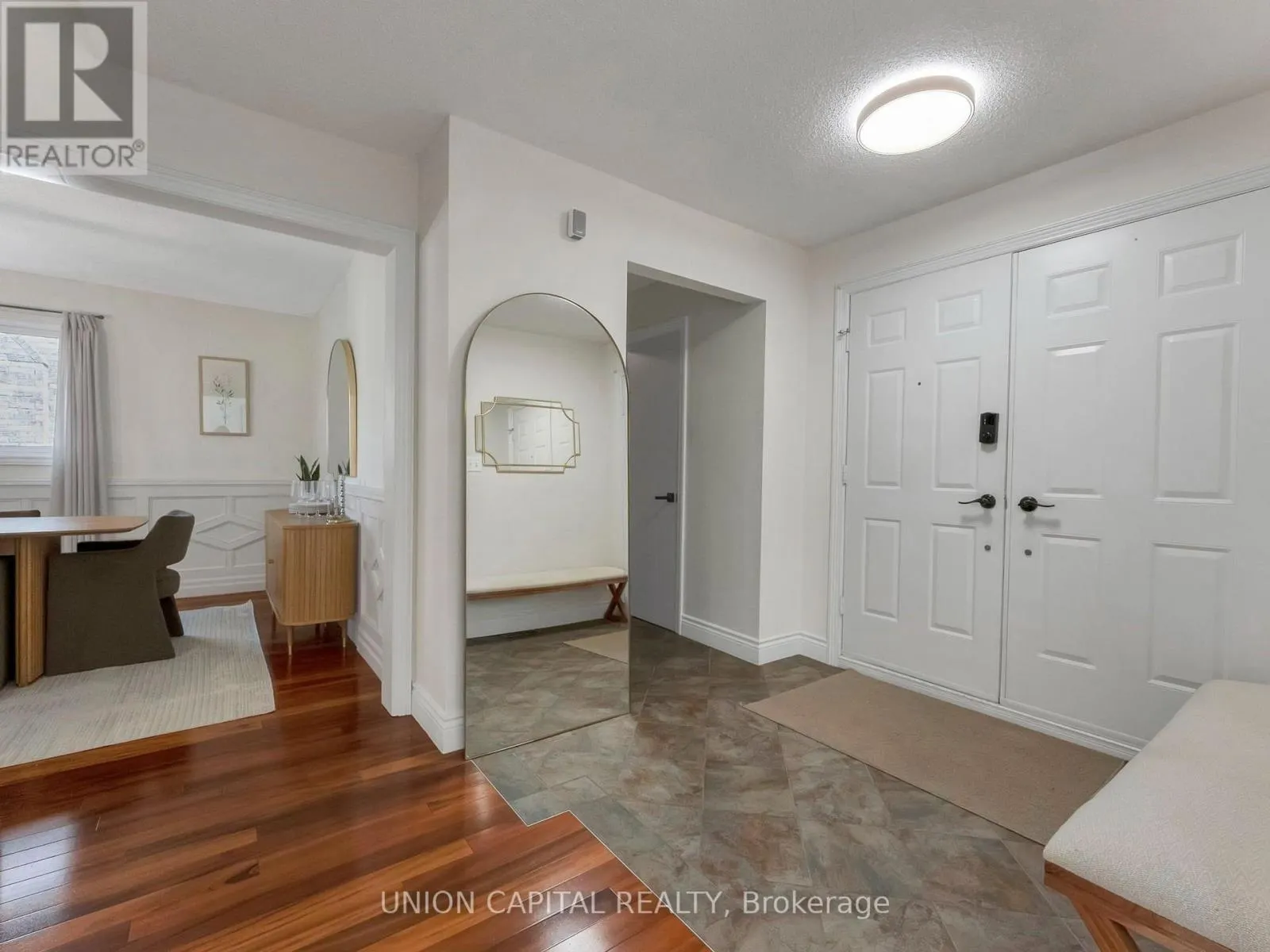 772 PEBBLE COURT