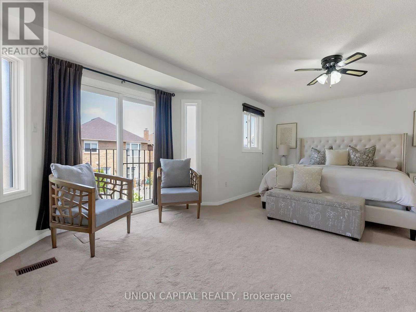 772 PEBBLE COURT