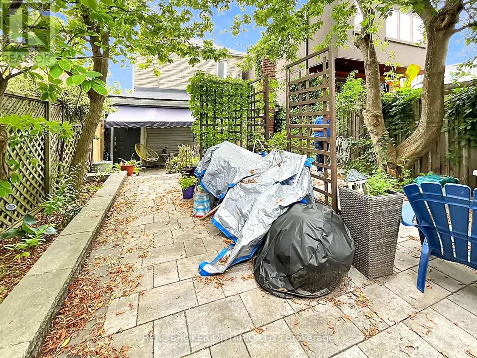 UPPER - 79 BLANTYRE AVENUE