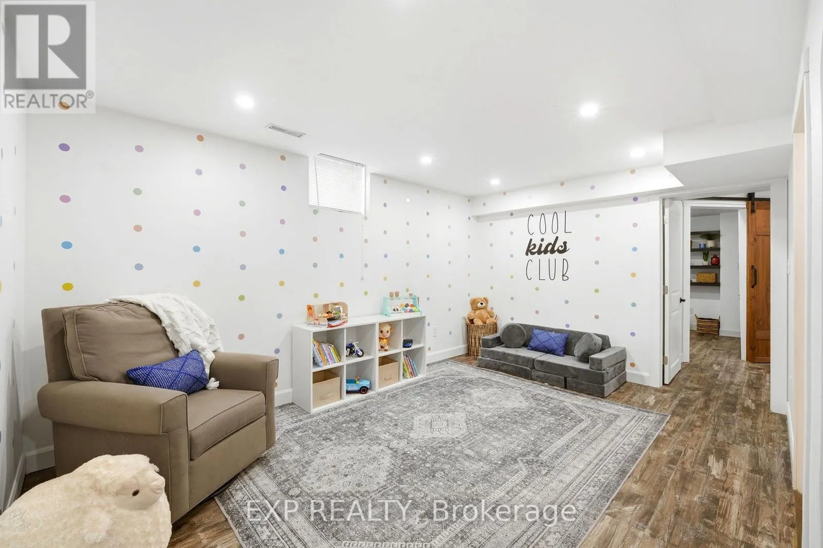 152 UNDERWOOD DRIVE