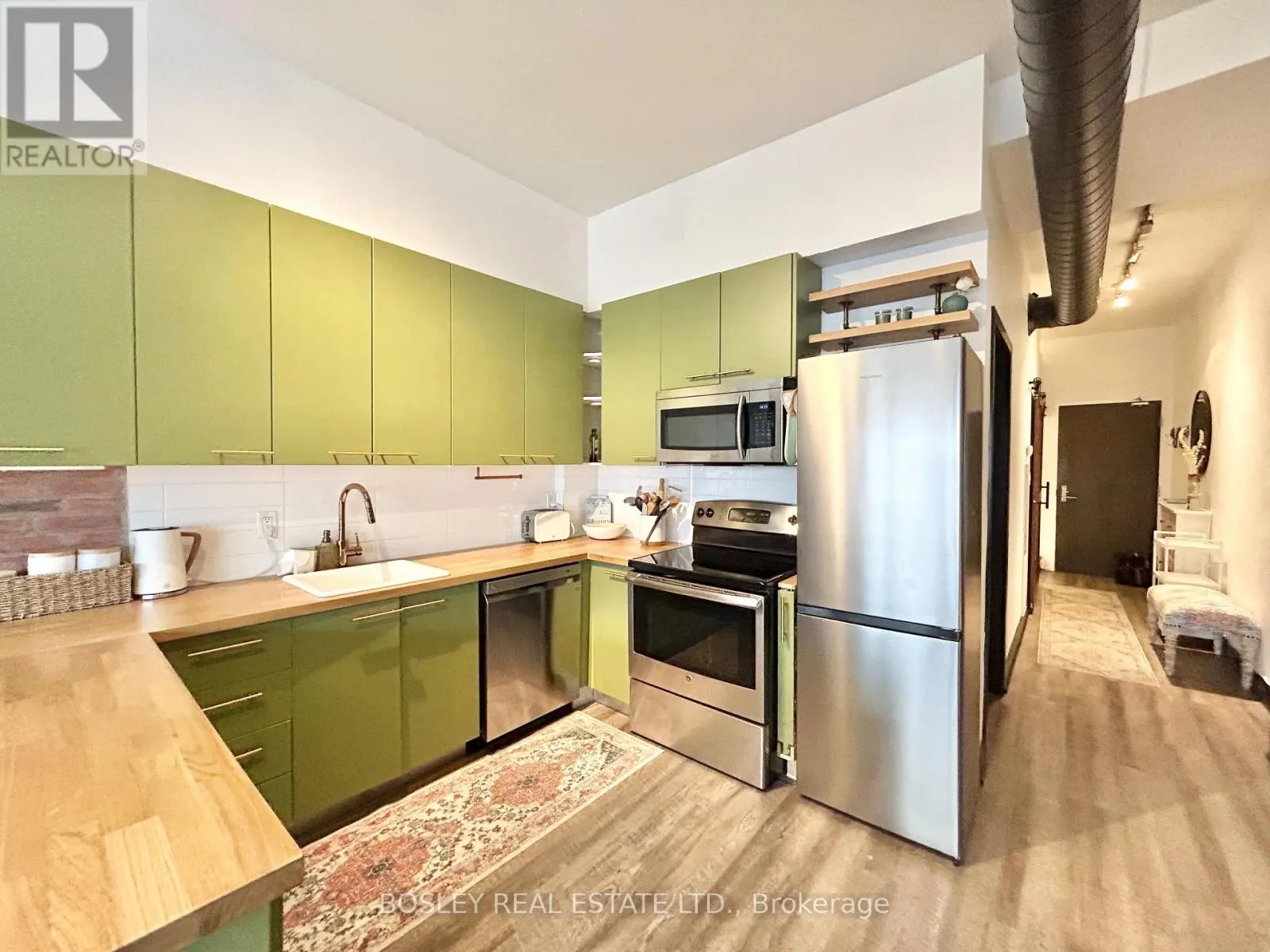 106 - 625 QUEEN STREET