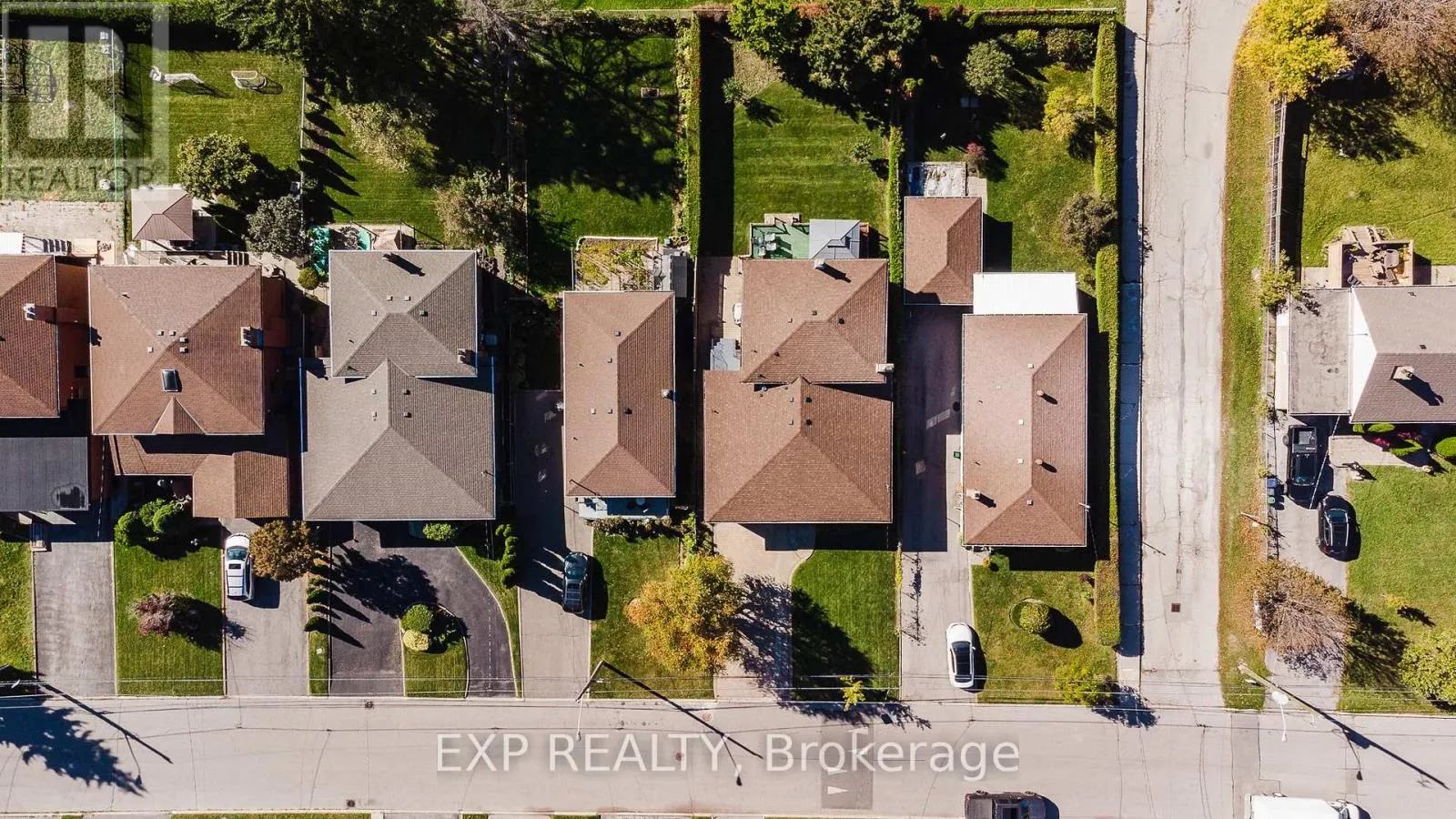 60 GOODERHAM DRIVE