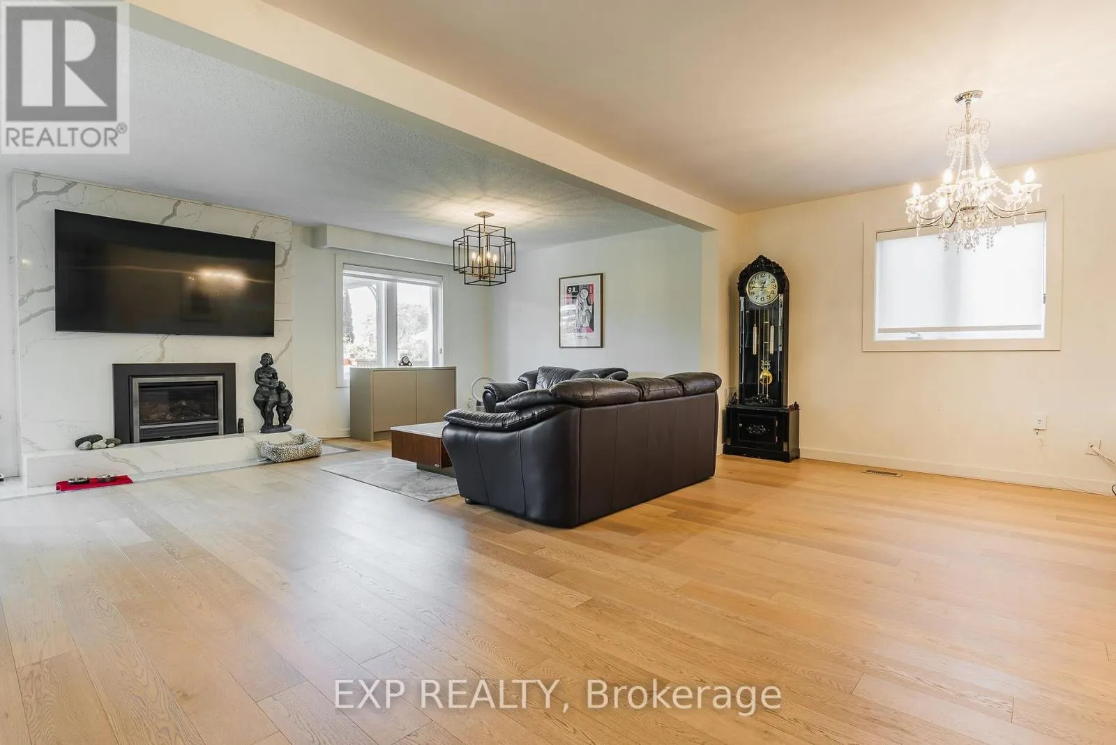 60 GOODERHAM DRIVE
