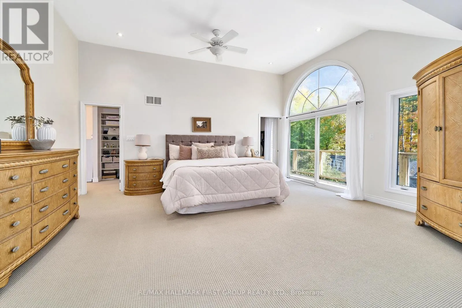 515 OAKWOOD DRIVE