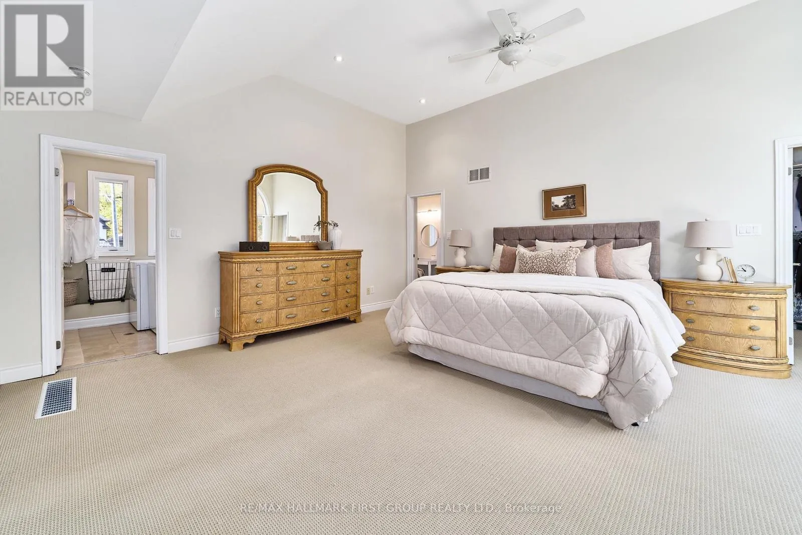 515 OAKWOOD DRIVE