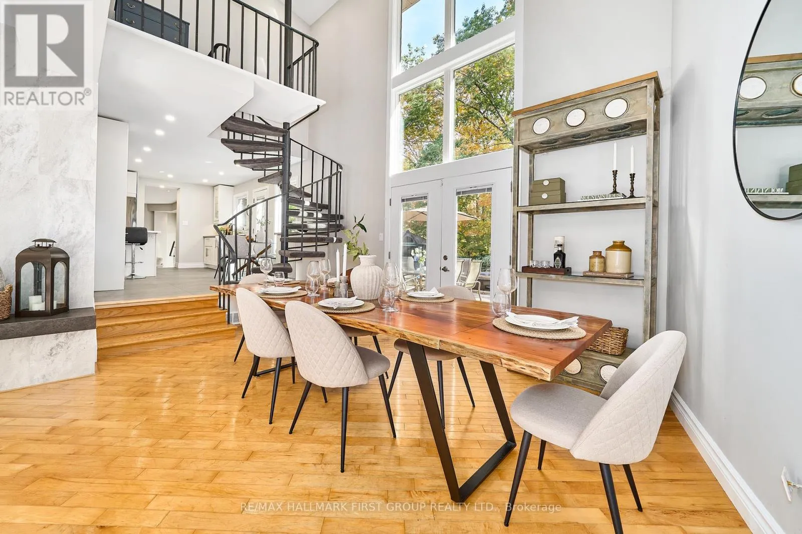 515 OAKWOOD DRIVE