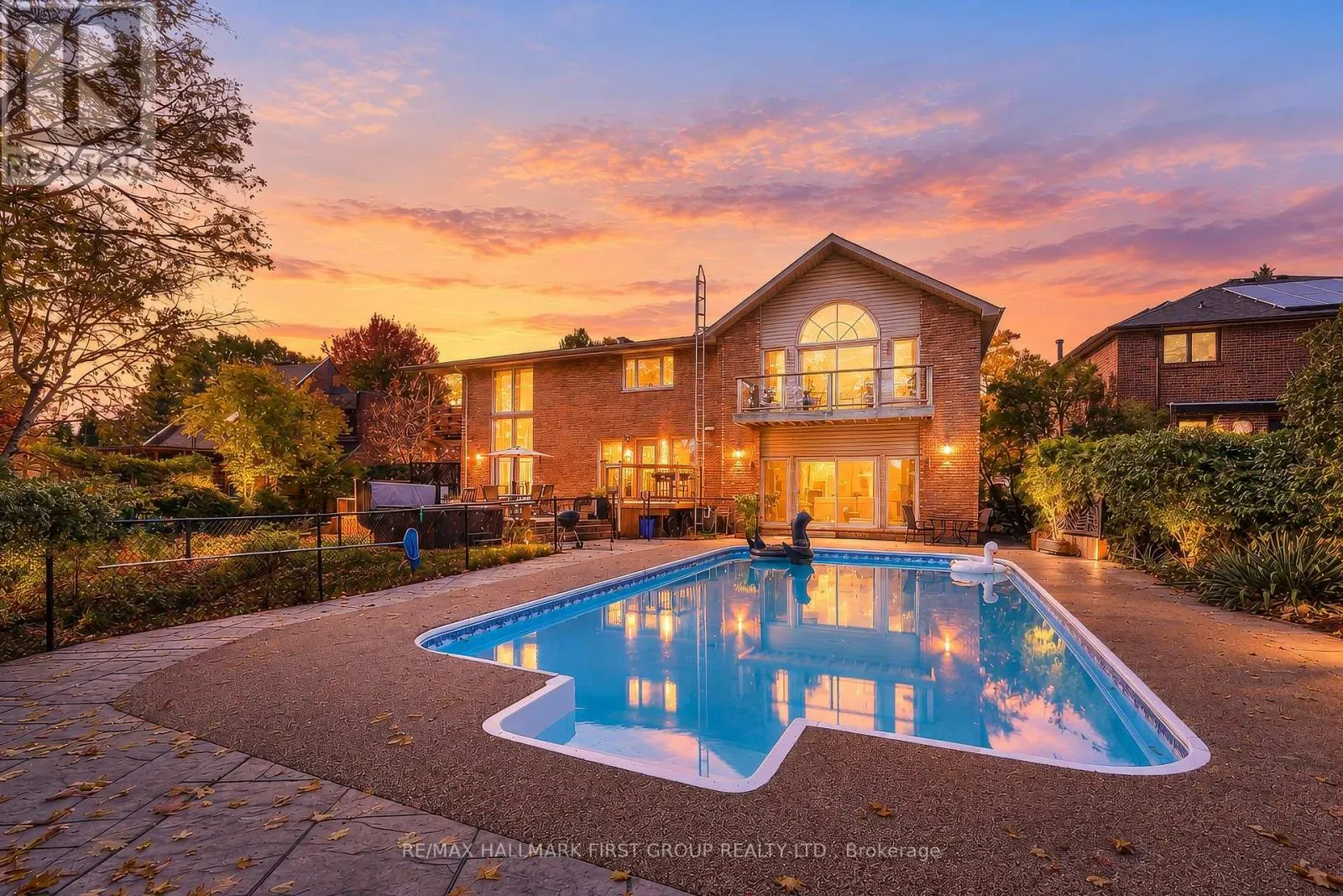 515 OAKWOOD DRIVE