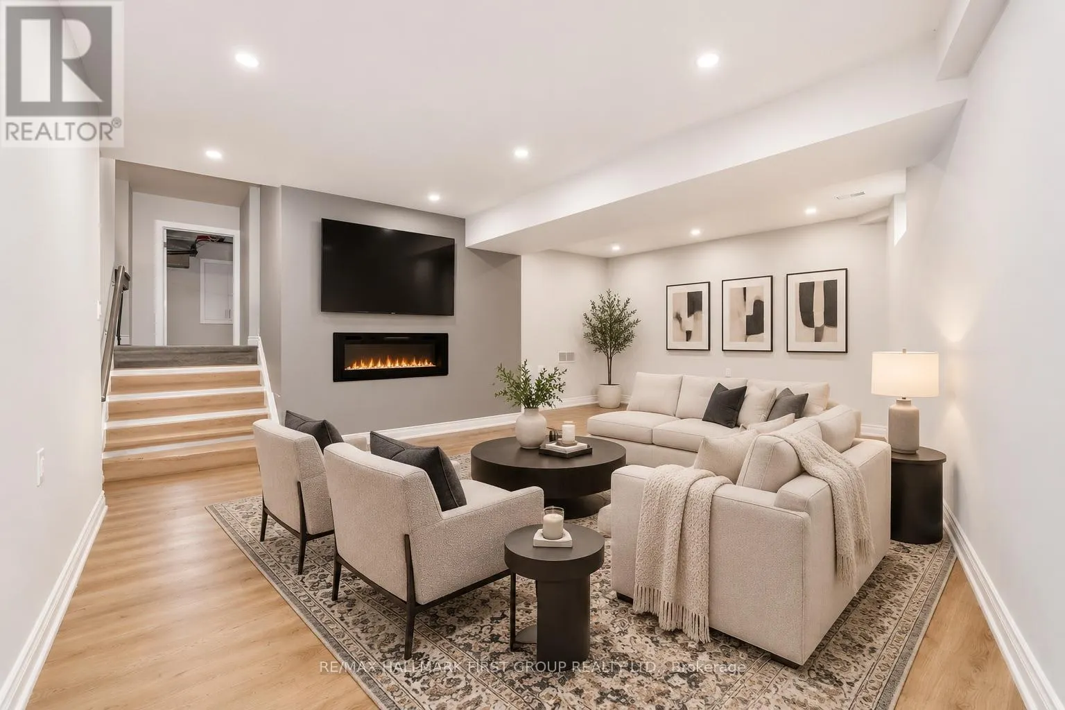 515 OAKWOOD DRIVE