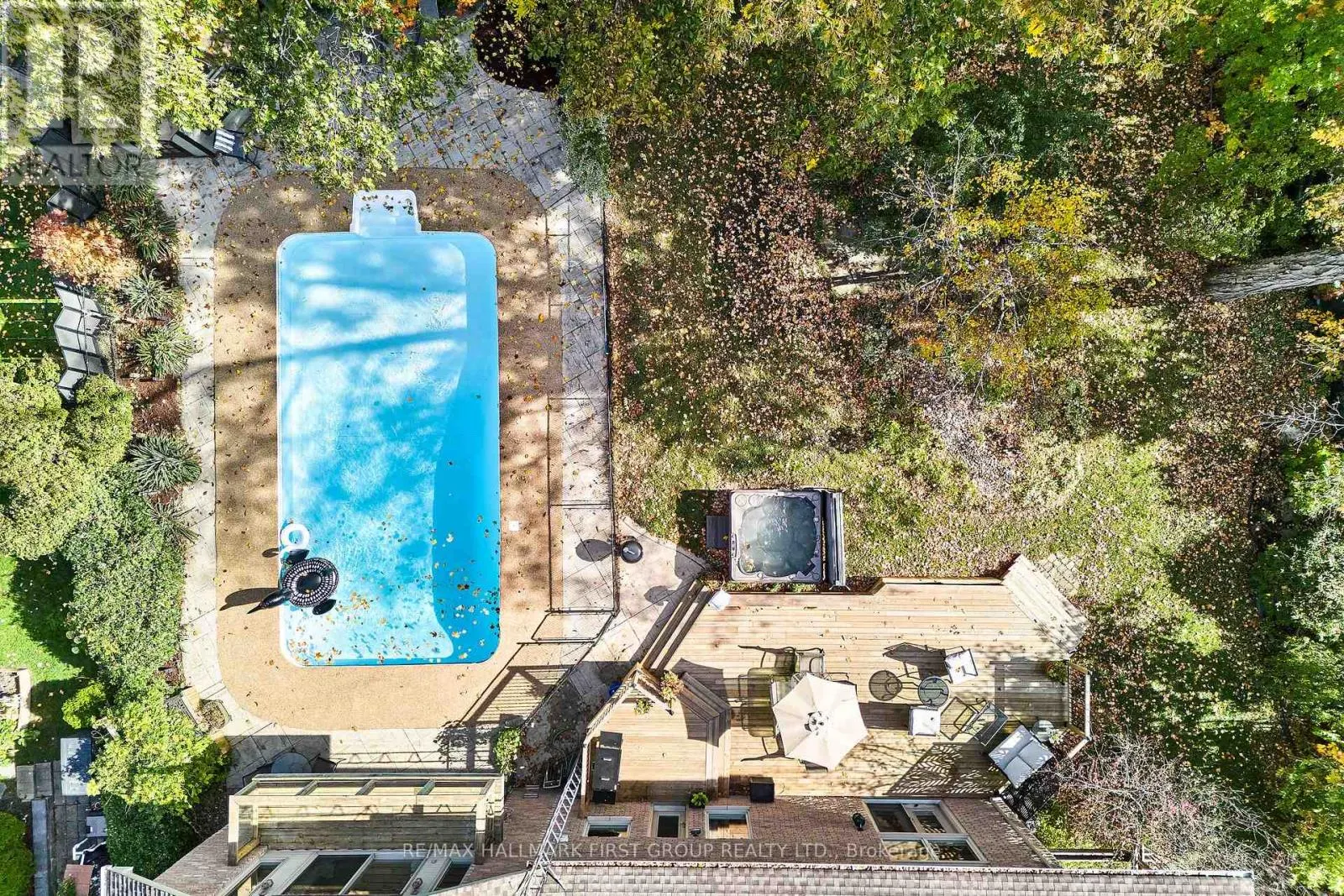 515 OAKWOOD DRIVE