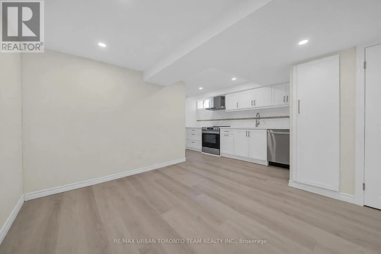 LOWER - 3517 ST CLAIR AVENUE