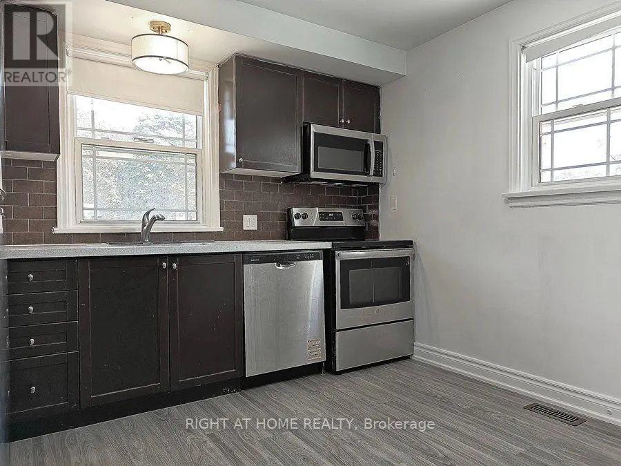MAIN FLOOR - 45 PRINCE STREET