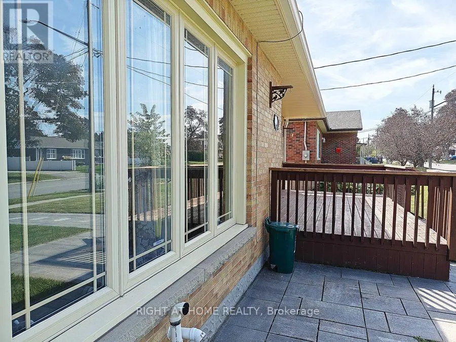 MAIN FLOOR - 45 PRINCE STREET