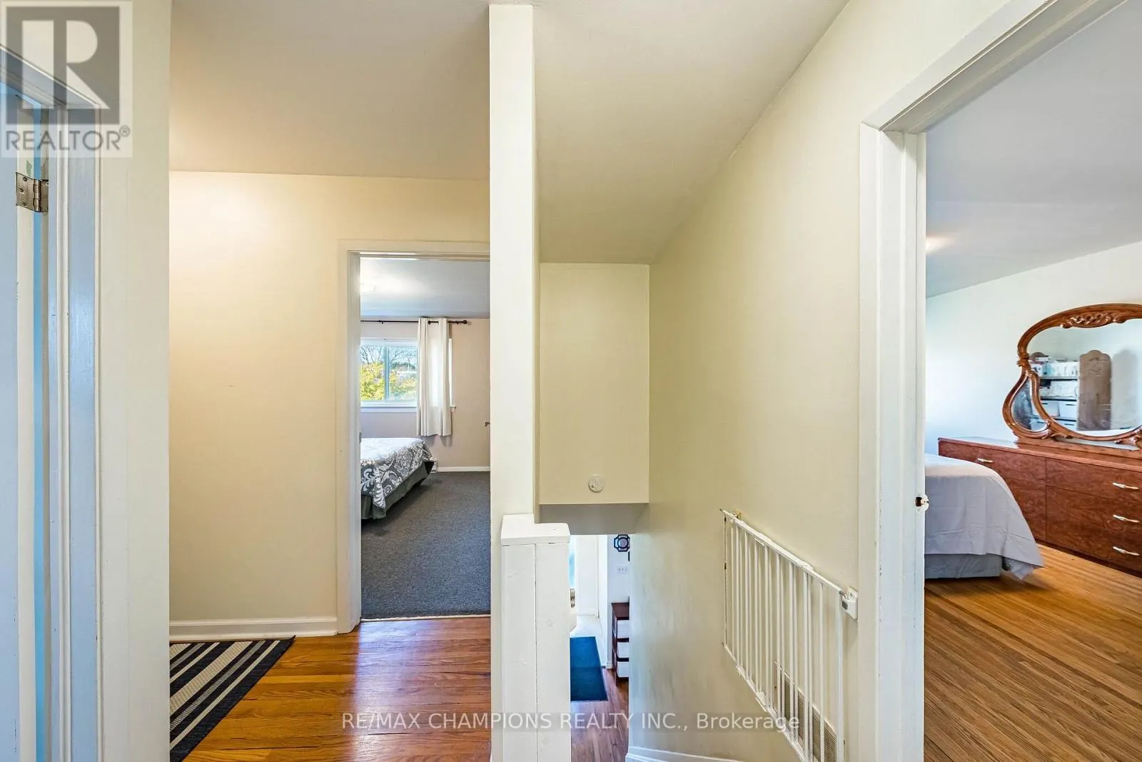17 - 925 BAYLY STREET