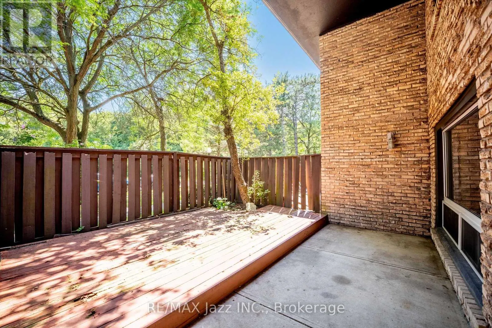 38 - 120 LING ROAD #38