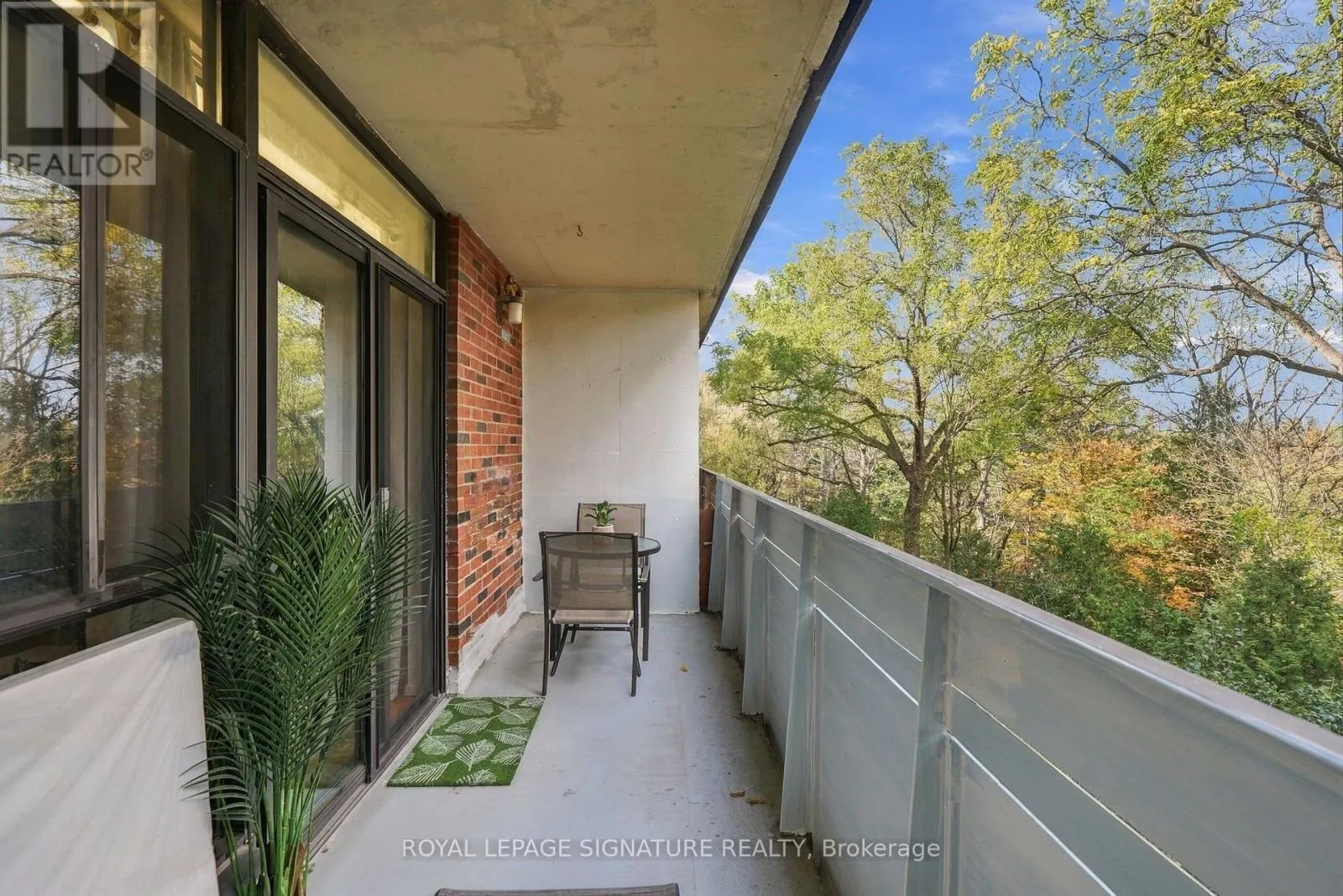 5-410 - 50 OLD KINGSTON ROAD