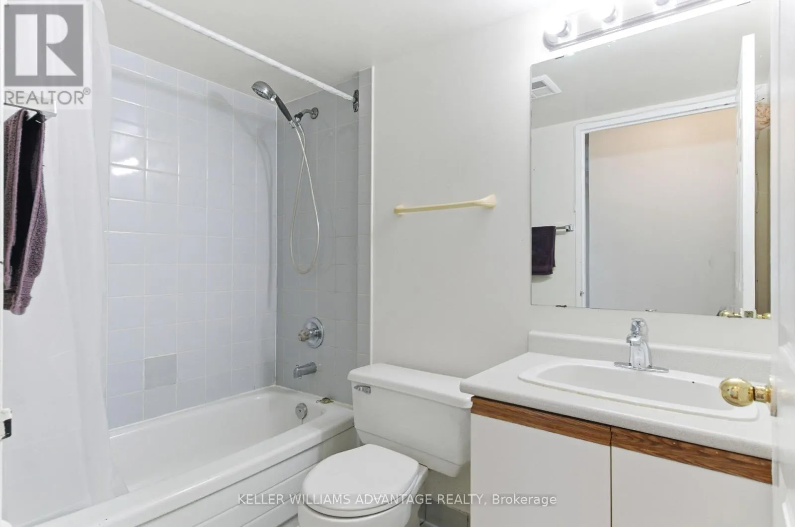 1006 - 3231 EGLINTON AVENUE E