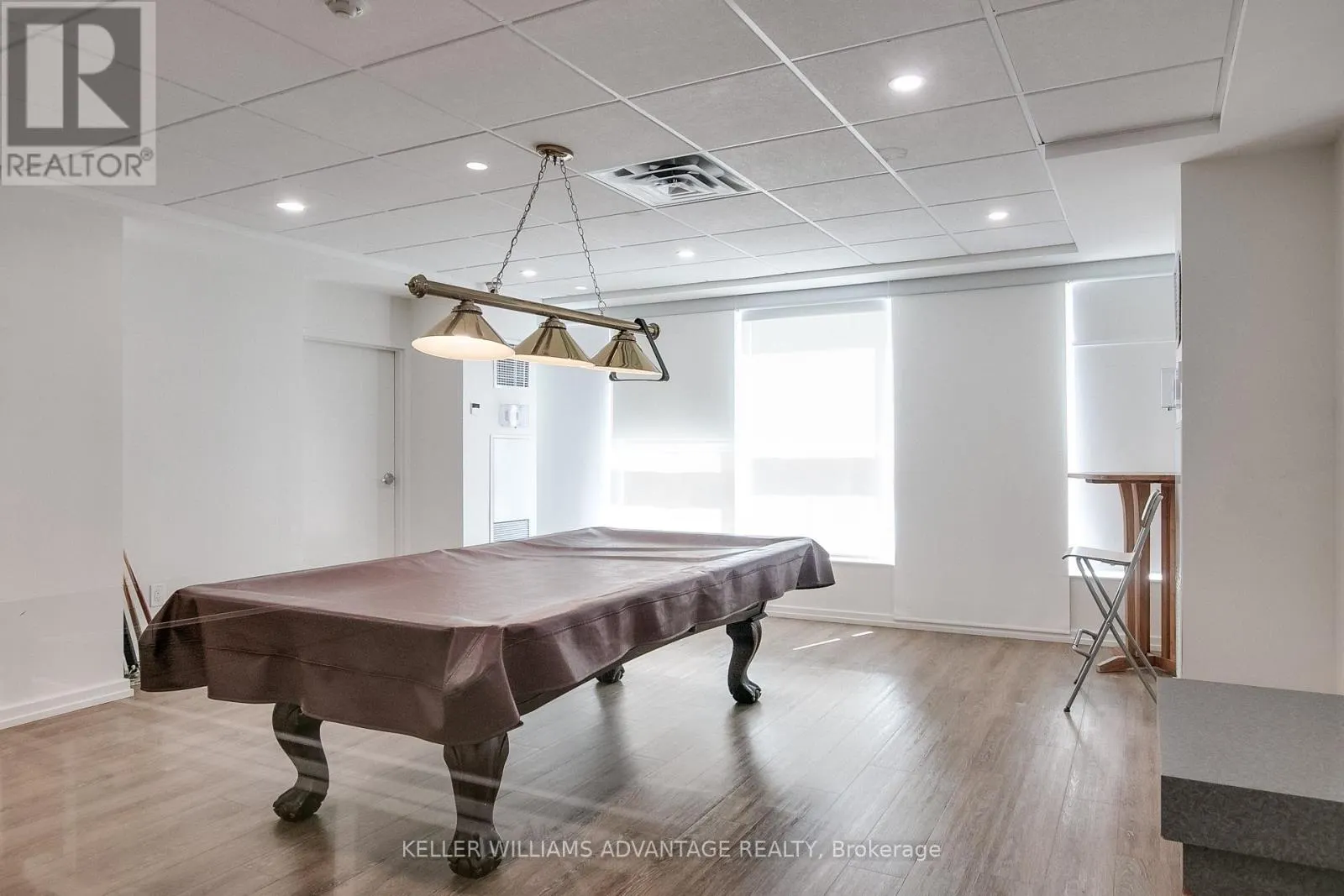 1006 - 3231 EGLINTON AVENUE E