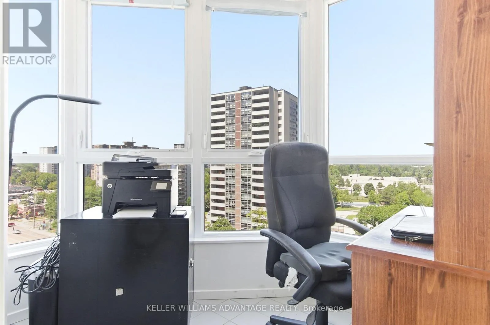 1006 - 3231 EGLINTON AVENUE E