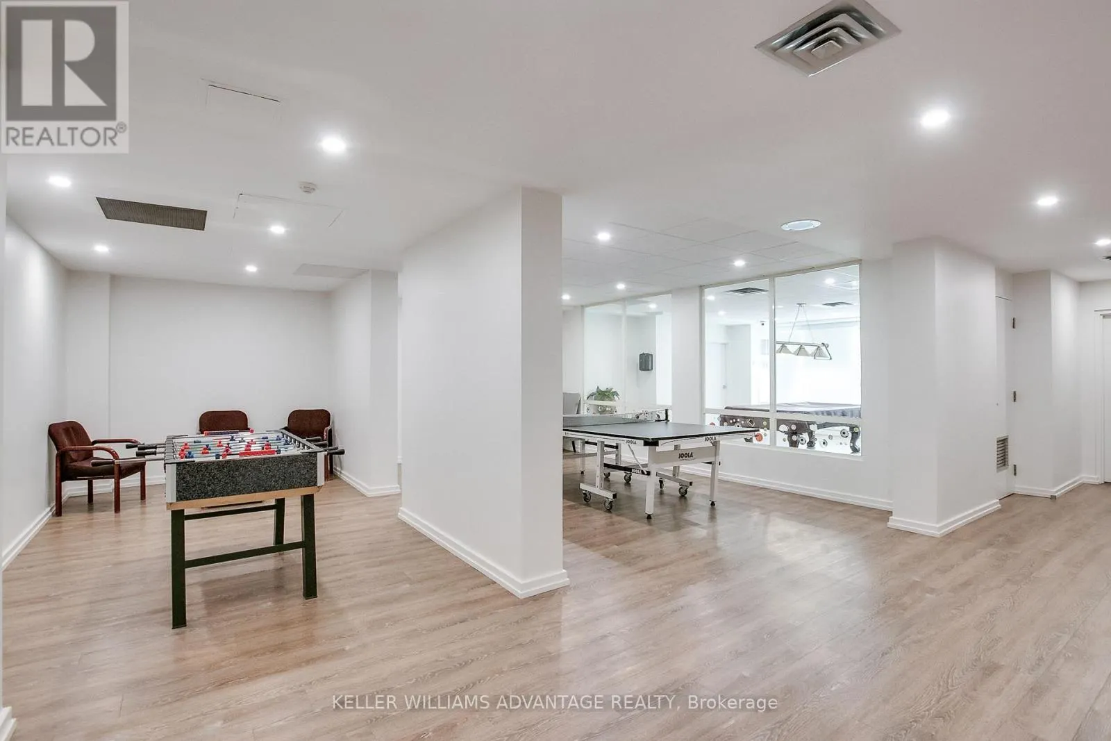 1006 - 3231 EGLINTON AVENUE E