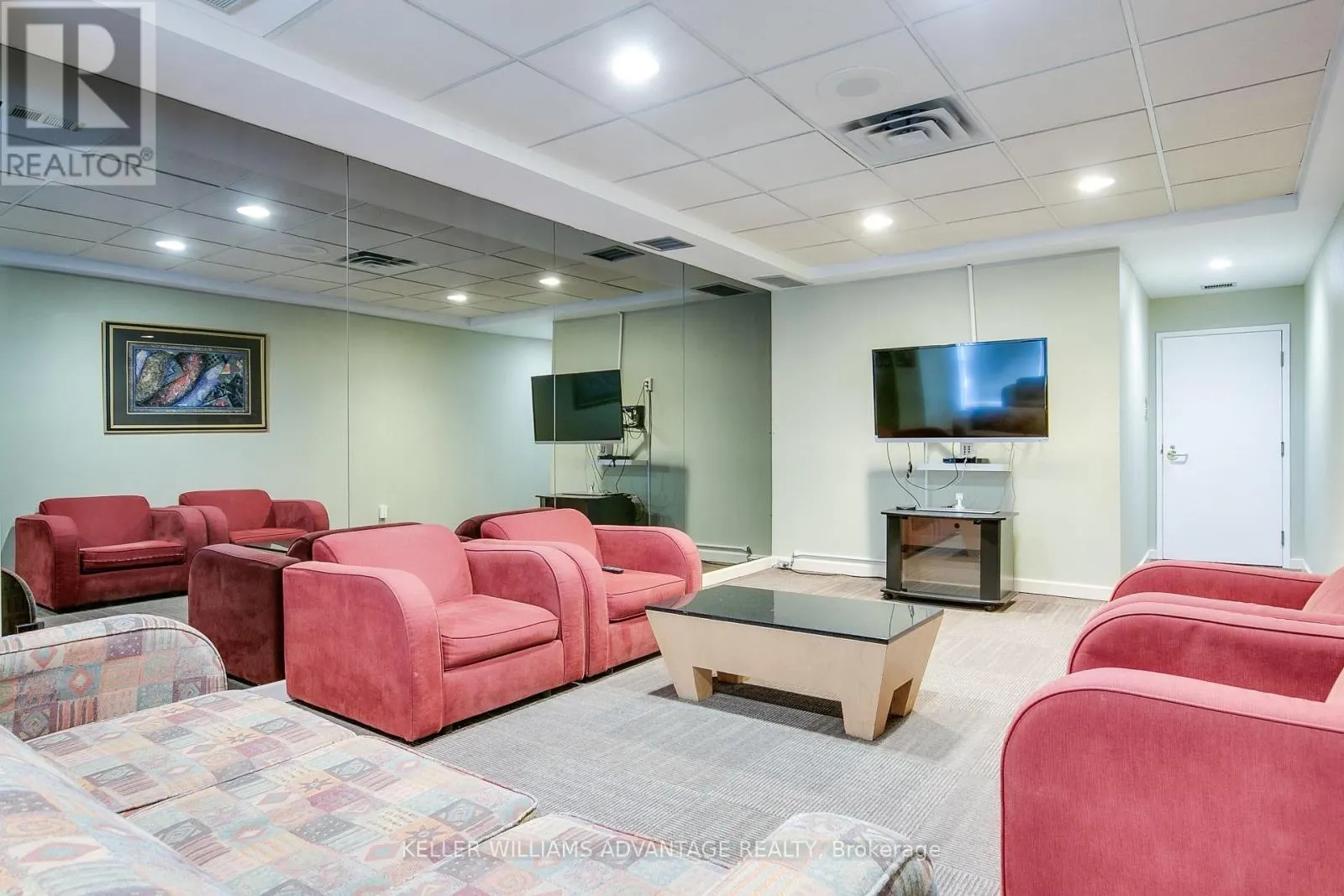 1006 - 3231 EGLINTON AVENUE E